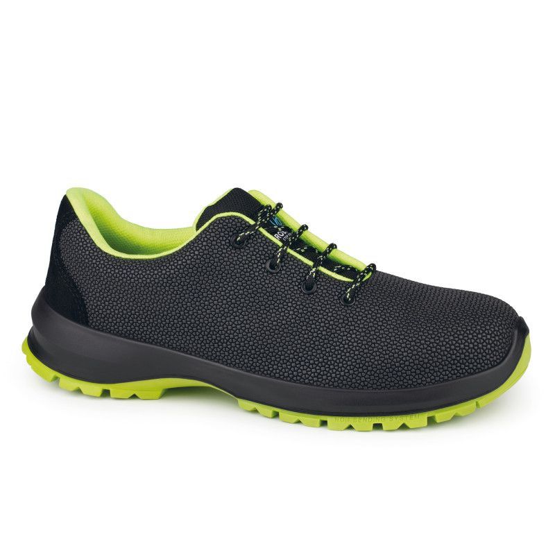 Zapato DIAMOND FLUOR S153 Ref. 92646 de Robusta en tejido técnico con recubrimiento PU y suela de poliuretano bidensidad fluor